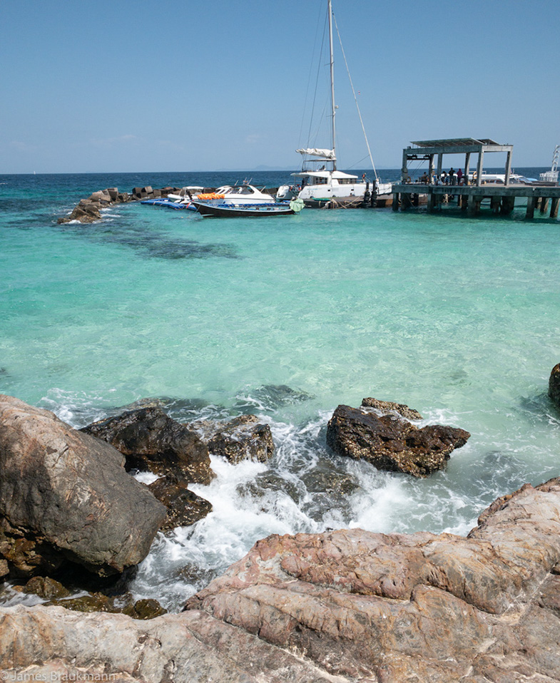 F5A2B859-E9A0-428B-A33D-0069A1E0FCF2